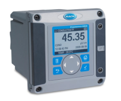 POLYMETRON 9500 Controller: 24 V DC with two POLYMETRON conductivity sensor inputs, MODBUS 232/485, and two 4-20 mA outputs